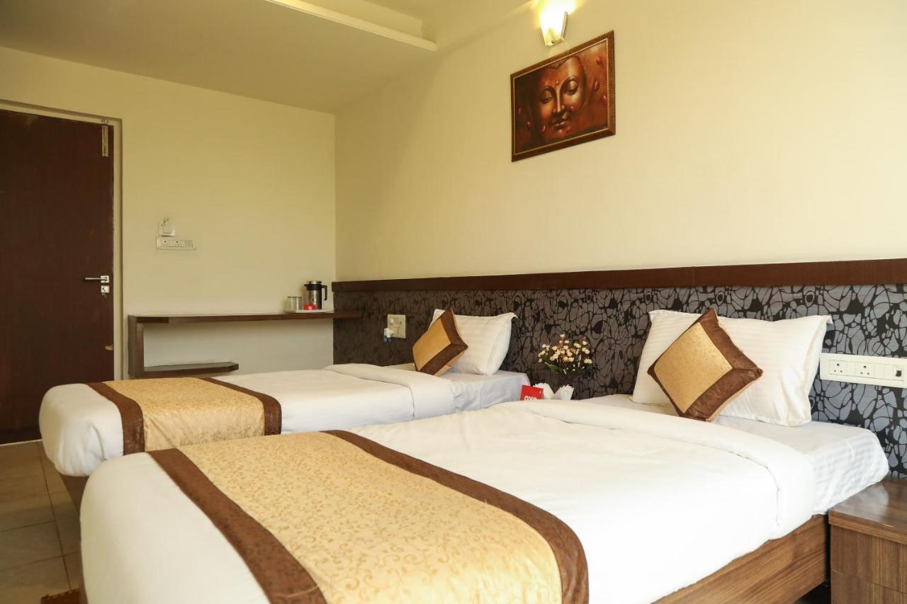 Oyo 10943 Hotel Plus Corporate Khapa  Dış mekan fotoğraf