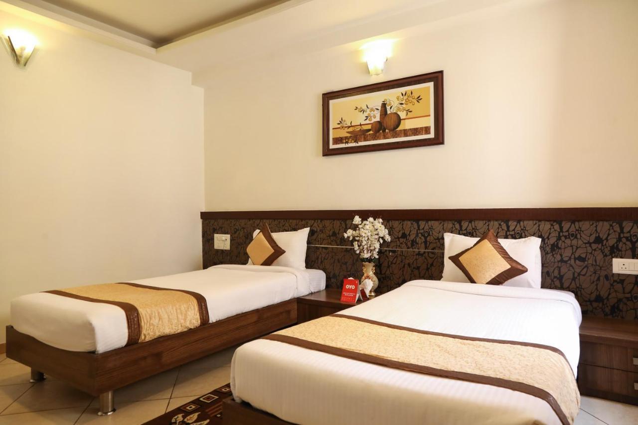 Oyo 10943 Hotel Plus Corporate Khapa  Dış mekan fotoğraf