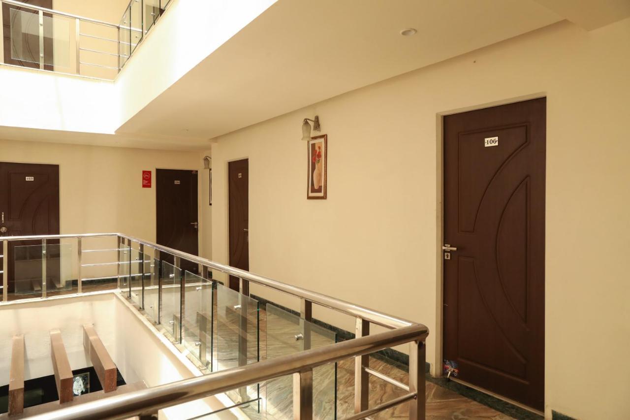 Oyo 10943 Hotel Plus Corporate Khapa  Dış mekan fotoğraf